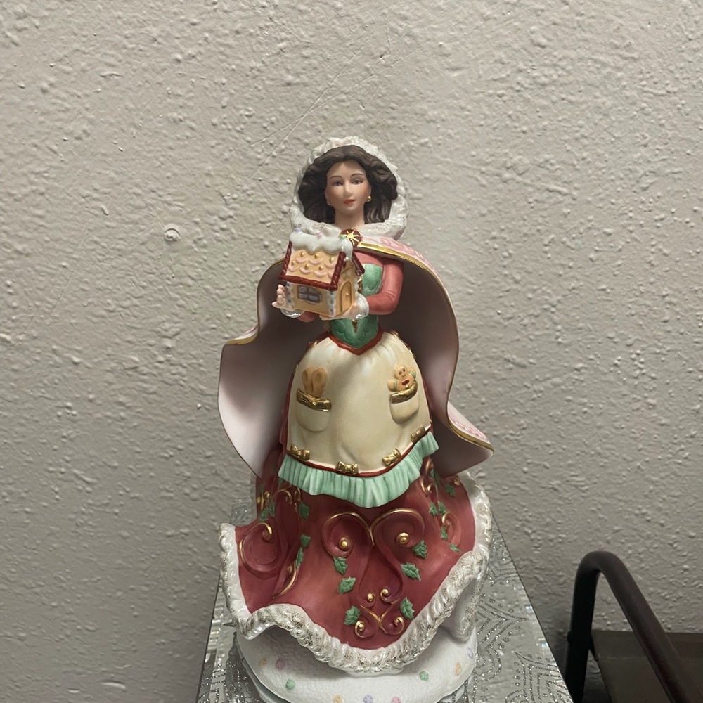 Lenox Madeline 2006 Christmas Princess Porcelain Gingerbread Figurine Limited Ed